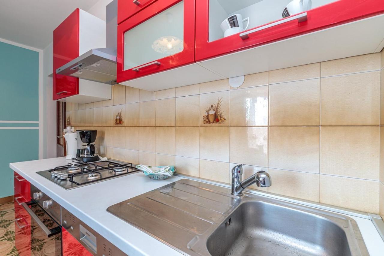 Apartments Volte Rovigno Luaran gambar