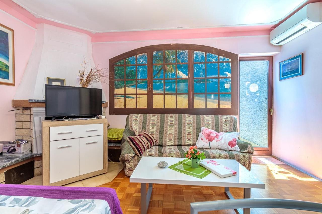 Apartments Volte Rovigno Luaran gambar